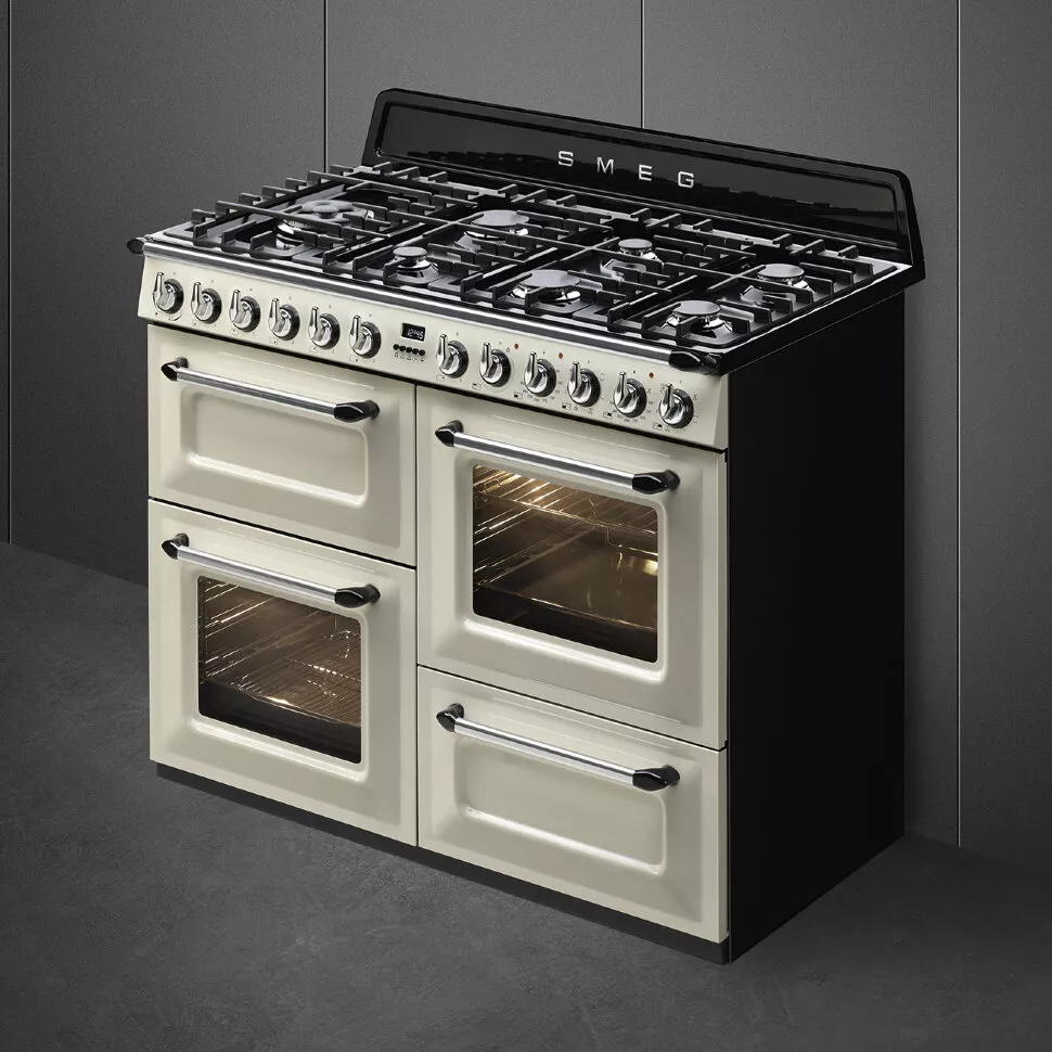 Smeg анонсировал варочные центры с функцией умного приготовления и сенсорным управлением Smeg анонсировал варочные центры с функцией умного приготовления и сенсорным управлением